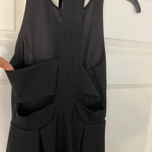 HP🎉 Lulu’s Black cutout & about skater dress LBD - Picture 10 of 16